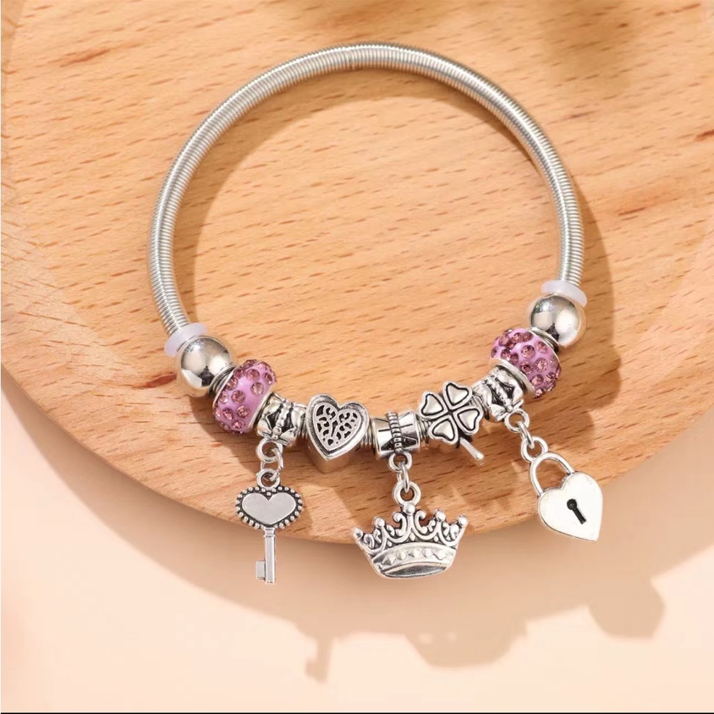 2159-PCM Snake Stretch Chain  Beads And Charm Bracelet